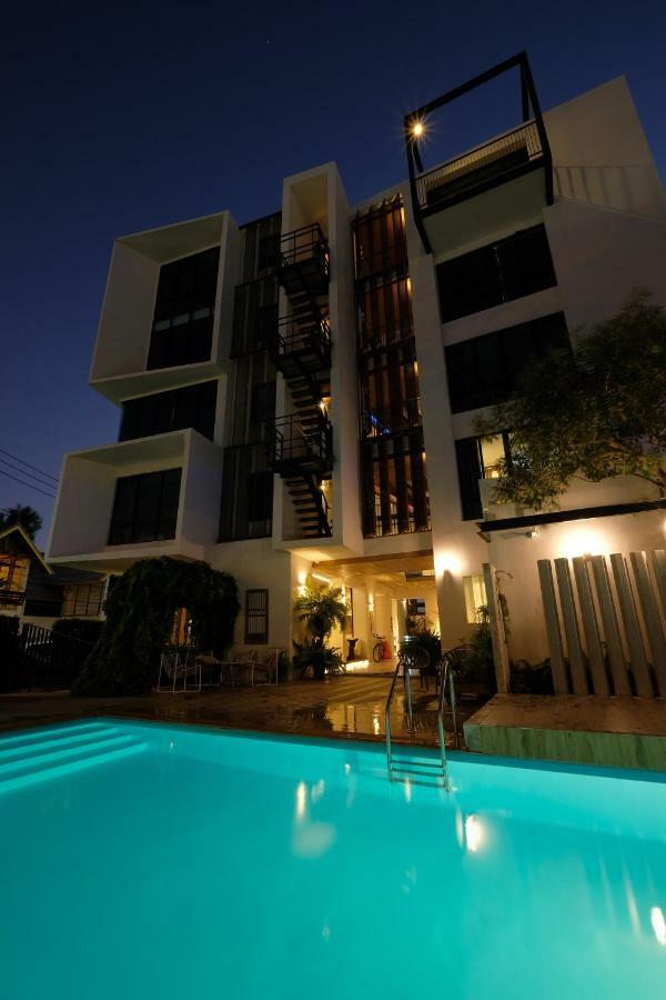 Norndee Hotel HHQ Exterior photo